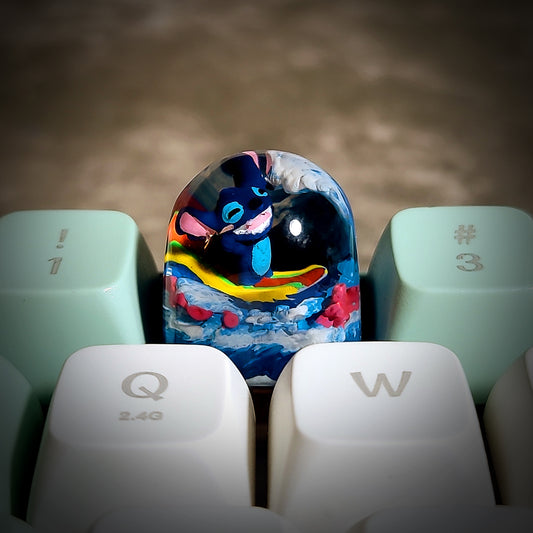 Stitch Surfing Dom keycap