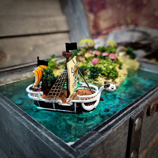 Hộp đèn Going Merry