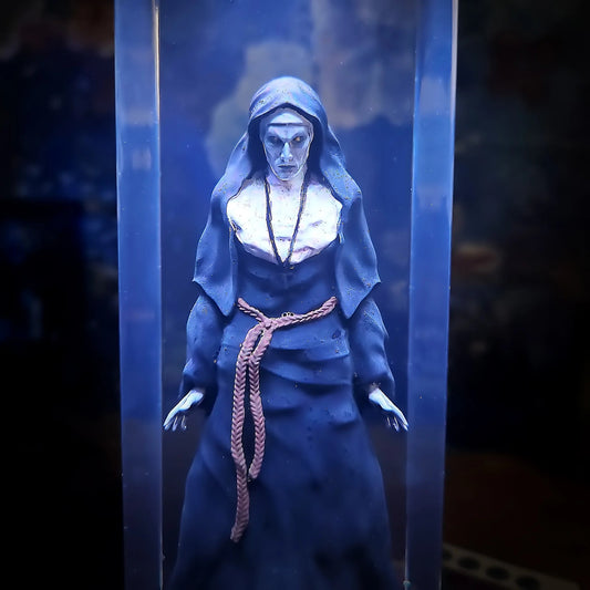 Đèn Valak