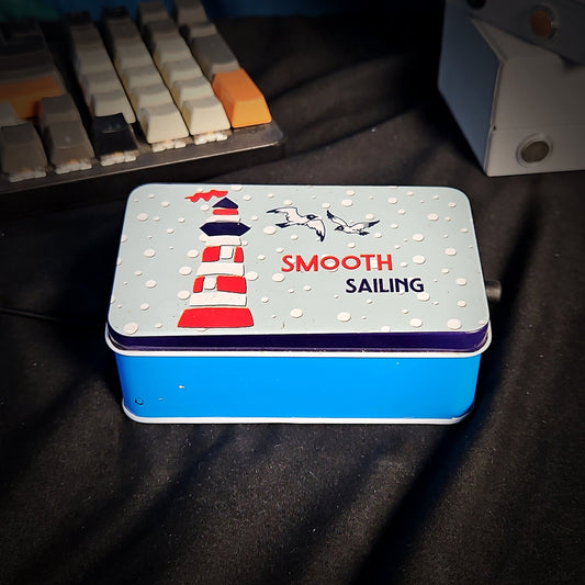 Hộp thiếc cá mập