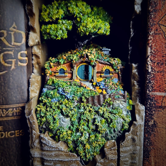 Hobbit  - Book Nook
